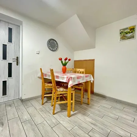 Homestay szállás Klaudia Rózsahegy