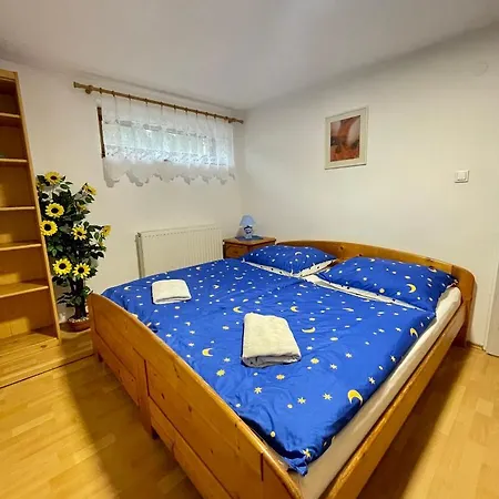 Klaudia Rum i privatbostad *
